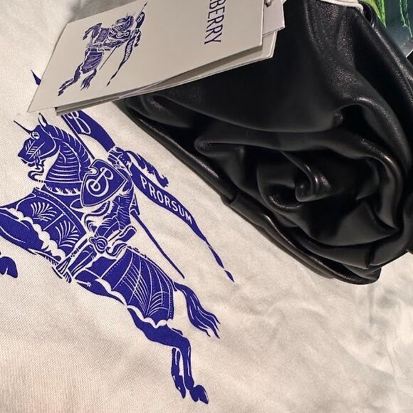 BURBERRY Black Rose Clutch w/Gold Chain & BURBERRY Dust Bag Soft Leather NWT - Picture 6 of 16